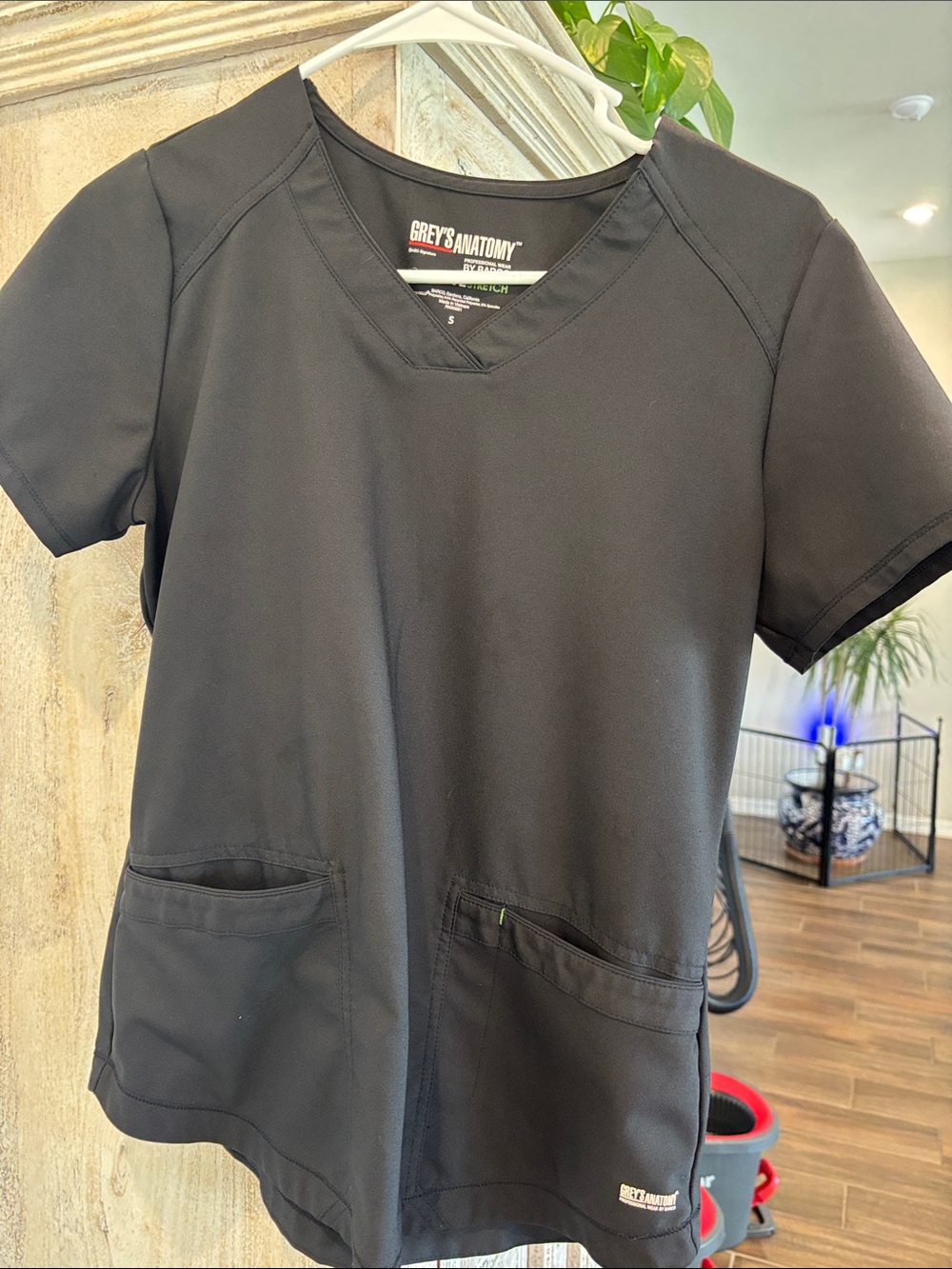 Grey's Anatomy Women’s Black Short Sleeve V-Neck Scrub Top